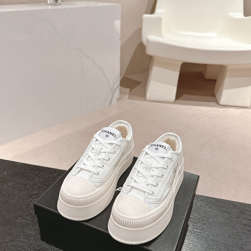 Ch**el sport shoes
